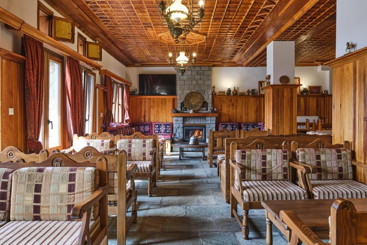 Hotel Victoria Metsovo Exterior photo