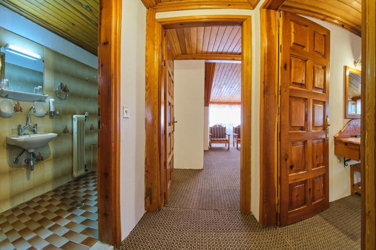 Hotel Victoria Metsovo Exterior photo